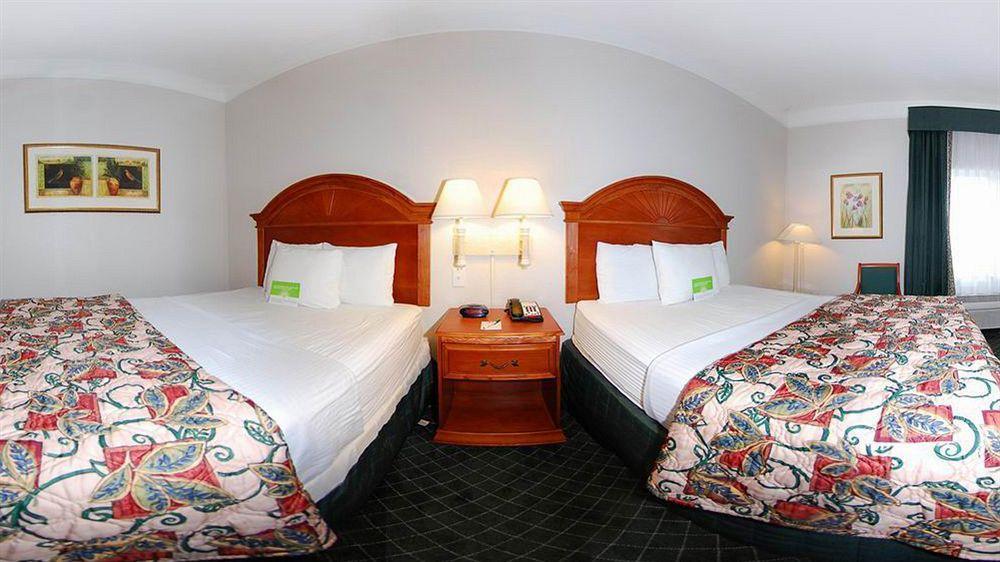La Quinta By Wyndham San Antonio North Stone Oak Ξενοδοχείο Εξωτερικό φωτογραφία